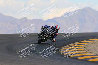 media/Oct-03-2022-Moto Forza (Mon) [[5f077a3730]]/Intermediate Group/Session 5 (Turn 12)/